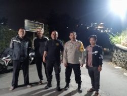 Bhabinkamtibmas Wilayah Hukum Polsek Cisarua Cek Pos Siskamling Warga Binaan Dalam Menjaga Kamtibmas Wilayah Aman Kondusif