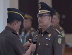 Lantik Asintel Intelijen Kejati Sulsel Kepala Kejati Sulsel pesan Hentikan Pola Gaya Hidup Hedon