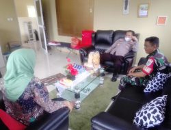 Silahturahmi dan Sinergi TNI – Polri Kapolsek Jasinga, Panit Intelkam dan Bhabinsa Dan Perangkat Desa Laksanakan Dialogis Kamtibmas Terkait Pencegahan Tindakan Kriminalitas dan TPPO di Wilayah Hukum Polsek Jasinga