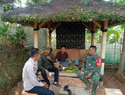 Sinergi TNI – Polri Wilayah Hukum Polsek Nanggung Lakukan Sambang Warga Binaan Wujud Kemitraan Dalam Menjaga Kamtibmas