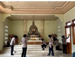 POLWAN POLRES BOGOR POLDA JABAR MELAKSANAKAN BAKTI SOSIAL BAKTI RELIGI DENGAN BERSIH – BERSIH RUMAH TEMPAT IBADAH DALAM RANGKA PERINGATAN HARI JADI POLWAN KE 75