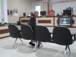 Polsek Koto Gasib Amankan Perempuan Yang Kedapatan Mencopet di Pasar Buatan