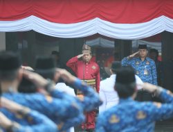 Sekjen Pimpin Upacara HUT Ke-78 RI di Lingkup Kemendagri
