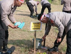Perbaiki Kualitas Udara Jakarta, Polda Metro Jaya Gencarkan Penanaman 15.000 Pohon