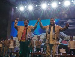 Momen Prabowo Didoakan Sehat oleh Emak-emak di Deklarasi Prabu Bareng Budiman Sudjatmiko