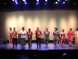Laksamana Budayawan dan Ketum Dharma Pertiwi Saksikan Opera Wayang Orang ASMARADANA “Ketika Cinta Memadamkan Bara”