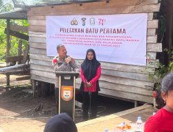 Kapolres Pelalawan bersama Ketua Cabang Bhayangkari Pelalawan Bangun Sumur Bor dan bak Penampungan Air Bersih
