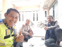 Bhabinkamtibmas Wilayah Hukum Polsek leuwiliang Polres Bogor Sambangi Warga Sampaikan Pesan Kamtibmas dan Wujud Kemitraan