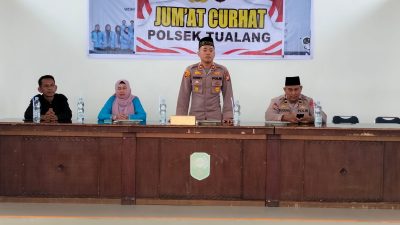 Gelar Jumat Curhat, Kapolsek Tualang Dengarkan Keluhan Warga