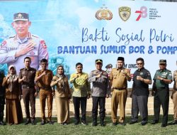 Bakti Sosial Polri, Kapolres Kampar Berikan Bantuan Sumur Bor dan Pompa Air Warga Desa Sepungguk