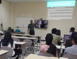 Staf Hukum Divif 2 Kostrad Beri Materi Teori dan Praktek Peradilan Militer di Universitas Brawijaya