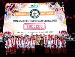 Presiden Jokowi Saksikan Pemecahan Rekor Pergelaran Angklung Terbesar di Dunia