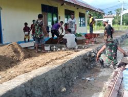 Wujudkan Lingkungan Ibadah Yang Bersih Dan Damai, Satgas Yonif 122/TS Melaksanakan Karya Bhakti Di Gereja GKI Scofro Perbatasan Papua