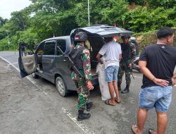 Ciptakan Stabilitas Keamanan, Satgas Yonif 122/TS Melaksanakan Sweeping Disepanjang Jalan Raya Distrik Muara Tami Papua