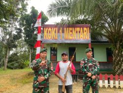 Melalui Pendekatan Yang Humanis Satgas Pamtas RI-Mly Yonarmed 10/ Bradjamusti Kembali Berhasil Terima Senjata Api Rakitan Laras Panjang