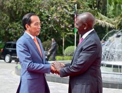 Hari Kedua di Kenya, Presiden Jokowi Lakukan Pertemuan Bilateral Dengan Presiden William Ruto