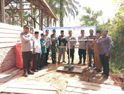 Momen HUT RI Ke 78, Kapolres Rohul Beri Bantuan Sumur BOR, Mesin Pompa Air Dan Tangki Air Untuk Masyarakat Batu Langkah