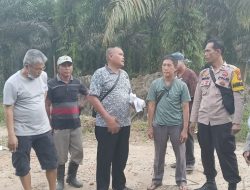 Hindari Konflik Sosial, Polsek Siak Hulu Mediasi Masyarakat Dengan Pemilik Akses Jalan Pribadi Apeng