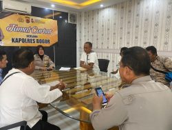 Program Jumat Curhat Polres Bogor Masih Mendominasi Sebagai Wujud Pelayanan Polri Presisi Kepada Masyarakat Kabupaten Bogor Untuk Mencari Solusi Dan Komunikasi Terkait Permasalahan Yang Sedang Di Alaminya