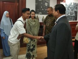 Prabowo Terima Kunjungan Arhan Pratama: Terima Kasih atas Perjuangan Timnas U-23