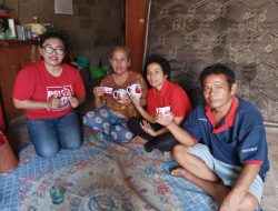 SRI ENDANG SARAGIH CALEG DPRD KOTA BEKASI DAPIL IV TURUN BERGERAK TEMUI WARGA JATISAMPURNA