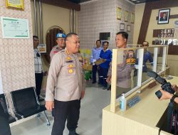Kapolresta Cilacap dan PJU Melaksanakan Pengawasan Pelayanan Publik SPKT Polresta Cilacap
