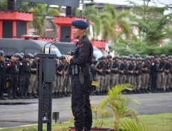Siap Siaga Dalam Hadapi Perkembangan Situasi Kamtibmas di Tahun Politik 2024 Brimob Polda Kalbar Apel Gelar Pasukan