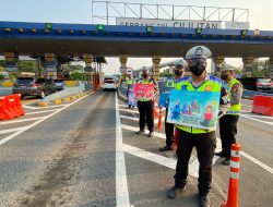 Dirlantas Polda Metro Jaya Terjun Langsung Beri Himbauan Dan Teguran Pada Pelanggar Lalu Lintas