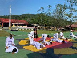 Bekali Kemampuan Perorangan Brimob Kalbar Latihan Beladiri