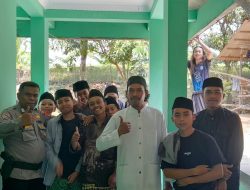 Sinergitas TNI – Polri Wilayah Hukum Polsek Sukamakmur Lakukan Silahturahmi Sambang dan Ajak Jaga Kamtibmas dan Cegah TPPO