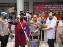 Polda Riau Musnahkan 9,949,52 Gram Sabu, 60.23 Kg Ganja dan 54.623 Butir Pil Ekstasi