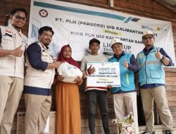 Lewat Program ‘Light Up The Dream’, PIKK PLN Nyalakan Listrik Rumah Warga Kurang Mampu di Desa Sungai Rengas