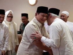 Silaturahmi ke Surabaya, Prabowo Didoakan Para Kiai NU: Wujudkan RI Yang Baldatun Thoyyibatun wa Rabbun Ghofur