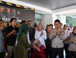 Penuh Haru, Penyerahan Bayi Tertukar Kepada Orang Tua Biologisnya di Gelar Polres Bogor