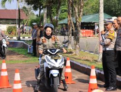 Safety Riding di Polres Melawi,Staf Ahli Pemkab Melawi Coba Lintasan Uji SIM