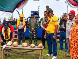 Satgas Pamtas Yonif 122/TS Turut Mensukseskan kegiatan Festival Kelapa Ke-2 di Kampung Skouw Yambe Distrik Muaratami