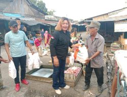 Bentuk Rasa Syukur, Media Barometer Bagikan Ratusan Paket Sembako