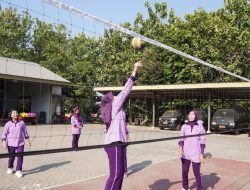 Meriahkan HUT TNI ke 78, IKKT CBS XV Puspen TNI Gelar Bazar dan Olahraga Bersama