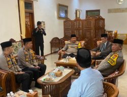 Pererat Jalinan Silaturahmi, Kapolda Jatim Kunjungi Pondok Gontor di Kediri