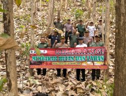 Sinergitas Polres Tulungagung bersama TNI dan Perhutani Gelar Patroli Cegah Karhutla