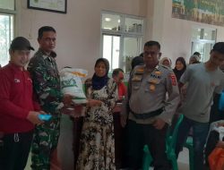 Sinergitas TNI – Polri Monitoring Wilayah Hukum Polsek Sukamakmur Melakukan Pelayanan Dalam Kegiatan Masyarakat Pemberian Bantuan dan Beri Himbauan Kamtibmas Serta Ajak Cegah TPPO