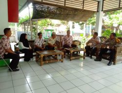 Wujudkan Pelayanan Masyarakat Bhabinkamtibmas Wilayah Hukum Polsek Cibinong Silahturahmi Perangkat Warga Ajak Jaga Kamtibmas dan Cegah TPPO