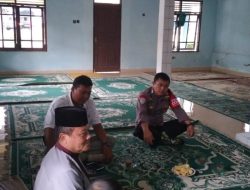 Kunjungi Tokoh Masyarakat Bhabinkamtibmas Beri Pesan Kamtibmas Dan Ajak Cegah TPPO
