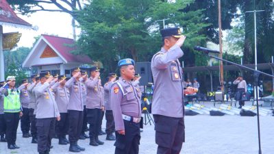 Jelang Pemilu 2024, Kapolresta Pekanbaru Gelar Apel Sarpras Dalam Rangka Operasi Mantap Brata 2023/2024