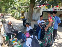 Sinergitas TNI – POLRI Wilayah Hukum Polsek Cibinong Polres Bogor Melakukan Patroli Antisipasi Tawuran dan Pelajar Yang Bolos Sekolah Beri Pesan Kamtibmas
