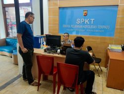 Pawas Polsek Wilayah Hukum Polsek Citeureup melakukan Pengawasan Pelayanan SPKT dan Cek Tahanan Mako Polsek Dalam Menjaga Kondusifitas Kesatuan