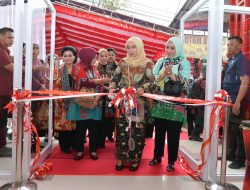 Ibu Wakil Presiden (Wapres) Ny, Wury Ma’ruf Amin Resmikan Kantor Dekranasda di Sorong Papua Barat Daya