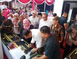 Peresmian Balai RW di Kelurahan Manukan Kulon Oleh Wali Kota Surabaya Eri Cahyadi