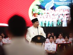 Terkesan dengan Semangat Kadet Politeknik Ben Mboi, Prabowo Boyong Mahasiswa ke Ibu Kota