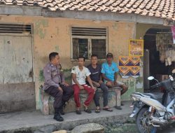 Bhabinkamtibmas Wilayah Hukum Polsek Ciampea Polres Bogor Melaksanakan Sambang Kepada Warga Masyarakat Untuk Sampaikan Pesan Kamtibmas Dan Cegah TPPO